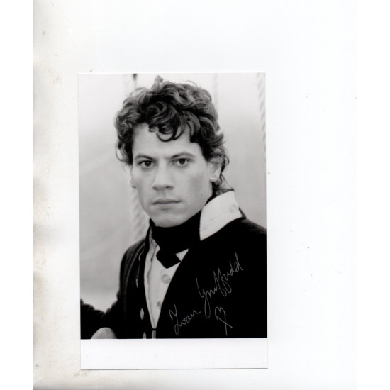 Ioan Gruffudd as Hornblower Hand Signed 5x3 B/W Photo Autographed
