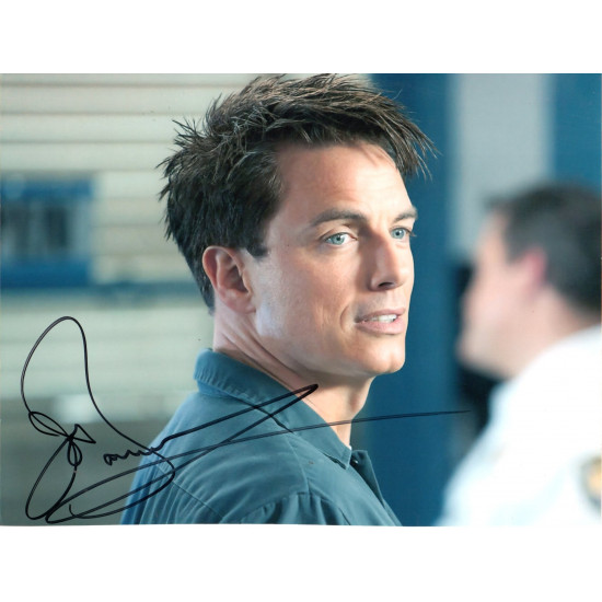 John Barrowman plays  Captain Jack Harkness in Doctor Who & Torchwood Hand Signed 10x8 Col Photo Autographed