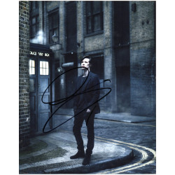 Matt Smith as Dr Who in Doctor Who Signed 10x8 Col Photo Autographed
