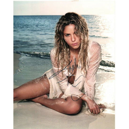 Shakira "Sexy Colombian Singer/Actress" Hand Signed 10x8 Col Photo Autographed